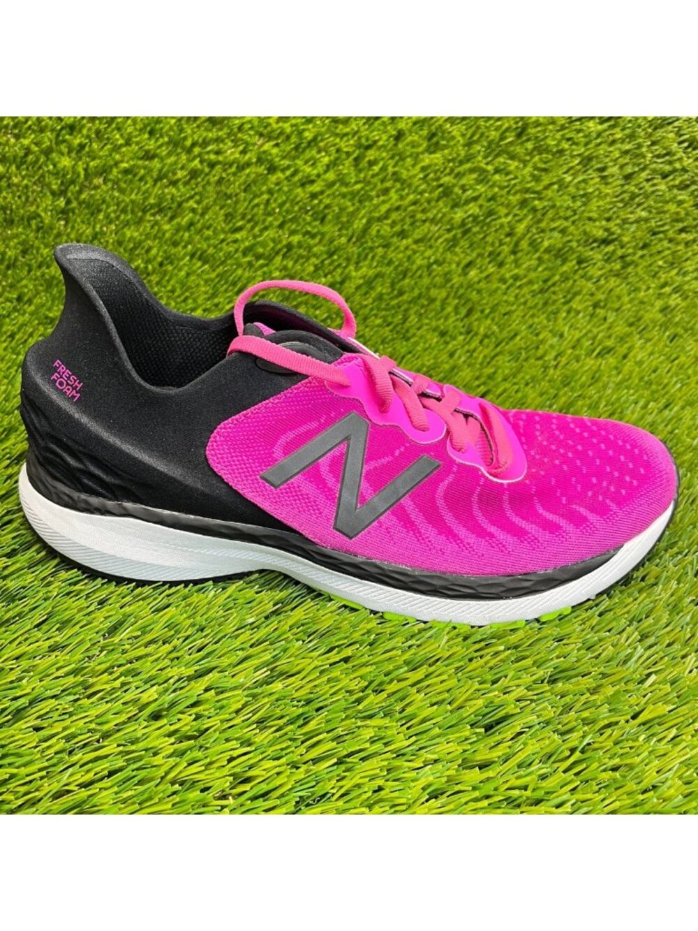 New Balance Fresh Foam 860 V11 Girls Size 6.5Y Pink Black Running Shoes Sneakers